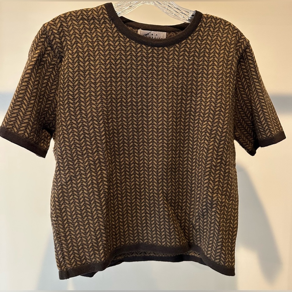 Eddie Bauer size large short sleeve sweater